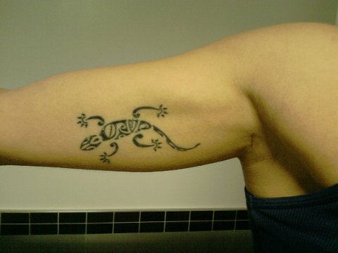 Anna - Geco portafortuna: real inked placement tattoo photo thumbnail