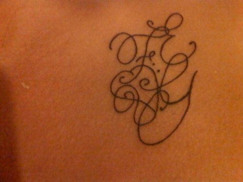 Giulia - GFE + Music heart: real inked placement tattoo photo thumbnail