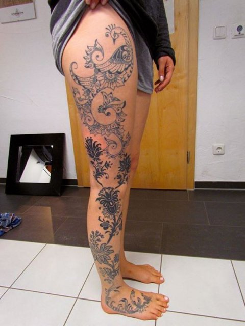 Lard Yao - Mehndi peacock: real inked placement tattoo photo thumbnail
