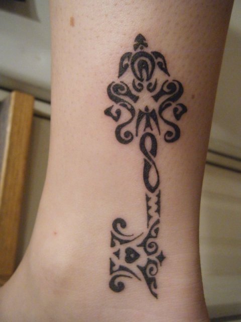 Meaghan - Passe-partout: real inked placement tattoo photo thumbnail